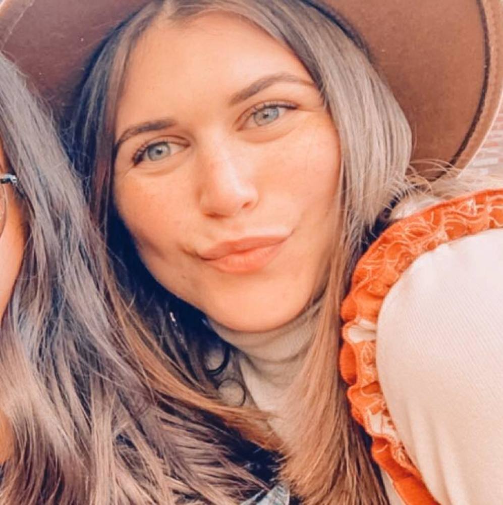 Meet your Posher, Frances